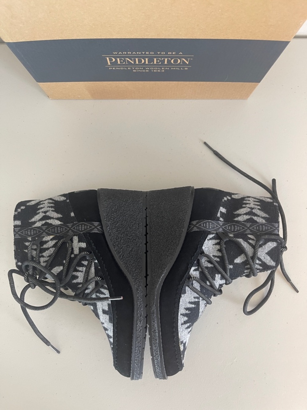 Pendleton IsleGate Wedge Boots – Women’s 8 (Spider Rock) BNIB - Picture 8 of 14